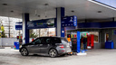 На новосибирских заправках повысили цены на все марки бензина