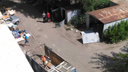 Ворота вскрыли ковшом: гаражи на Днепропетровской попали под снос