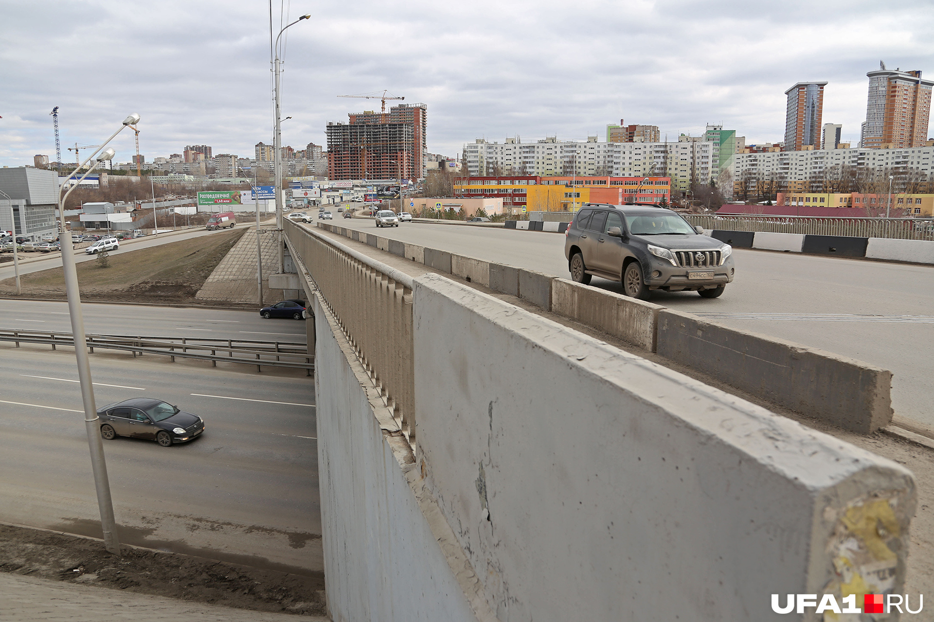 Улица салавата юлаева. Перекрёсток на Салават Юлаева в Салавате. Пересечение Салавата Юлаева и 50 лет СССР 2010 год. Перекресток Салавата Юлаева и 250 лет Челябинску. Авария на перекрестке Салавата Юлаева проспект Победы.