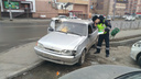 На Дыбенко — Карбышева водитель ВАЗ-2114 выехал на тротуар и сбил пятерых человек