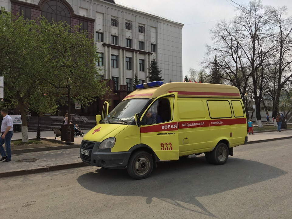 Никого везти в больницу не пришлось. Всем тюменцам, которые почувствовали себя неважно на жаре, помощь оказали на месте Никого везти в больницу не пришлось. Всем тюменцам, которые почувствовали себя неважно на жаре, помощь оказали на месте