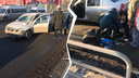 В Челябинске автомобилист сбил людей на пешеходном переходе и протащил их несколько метров
