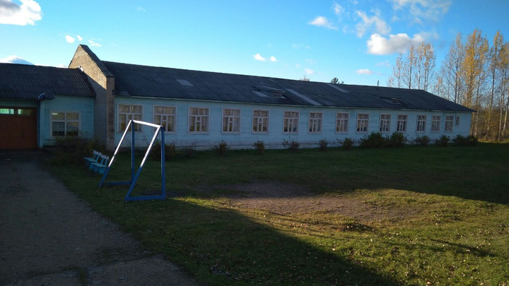 Не продержался и недели: новый директор Климовской школы уволился из-за пьянства