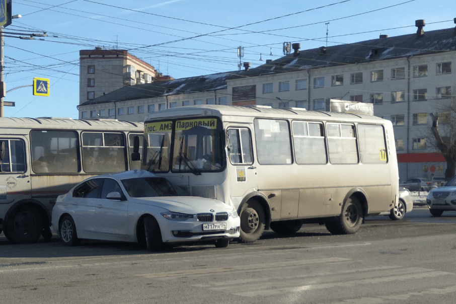 Смертельная авария произошла 15 марта на перекрёстке Воровского и Курчатова Смертельная авария произошла 15 марта на перекрёстке Воровского и Курчатова