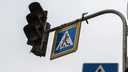 На площади Будагова погасли светофоры: собирается пробка