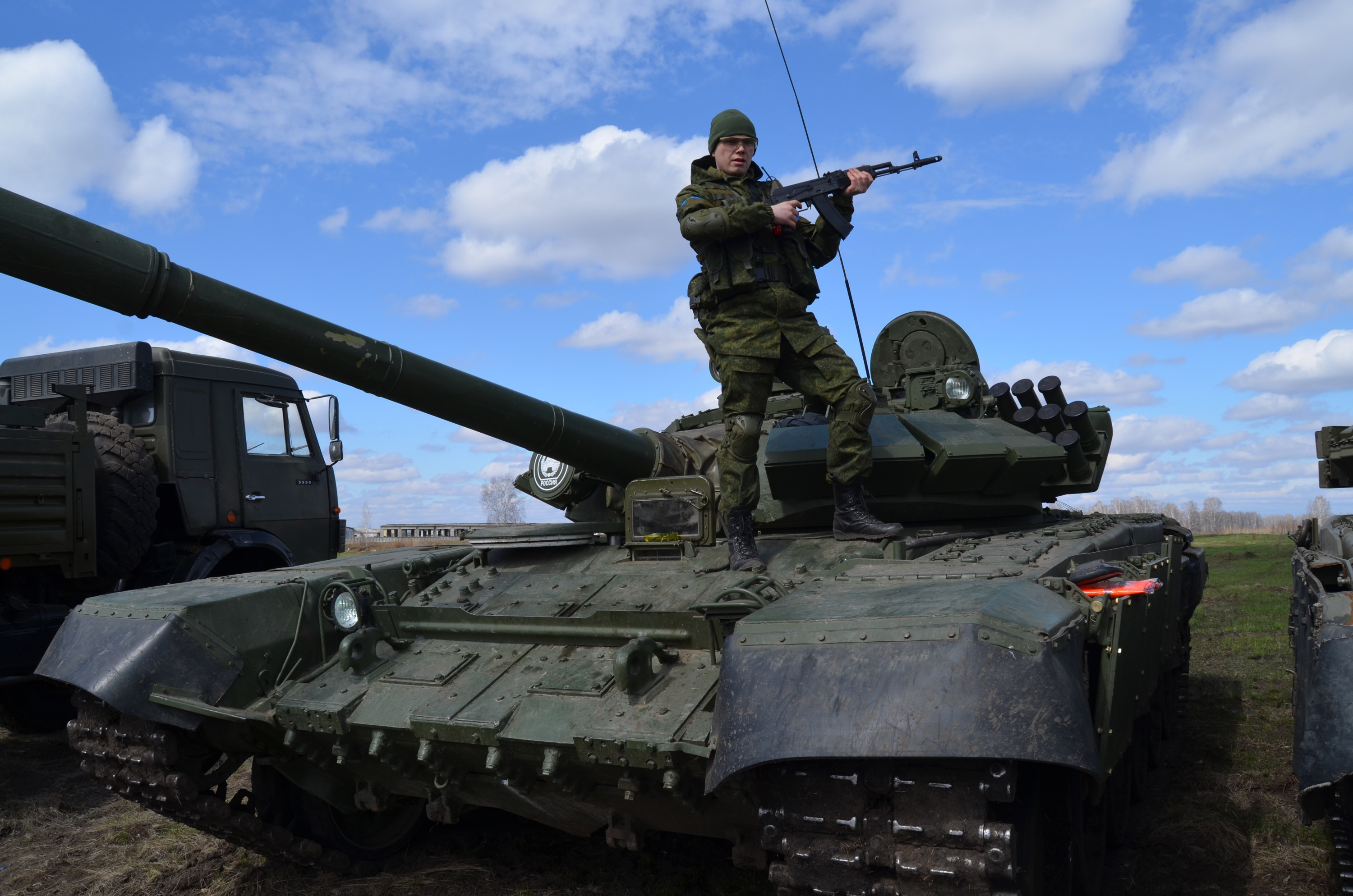 Военную технику предоставило Минобороны РФ
