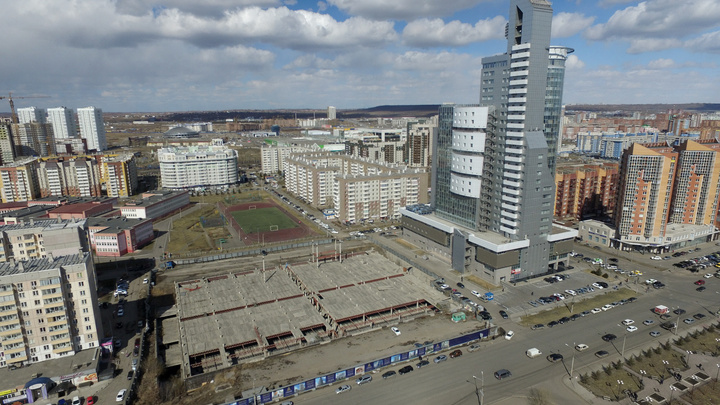 Котлован под ЖК «Столичный» подмывает самое высокое здание Красноярска