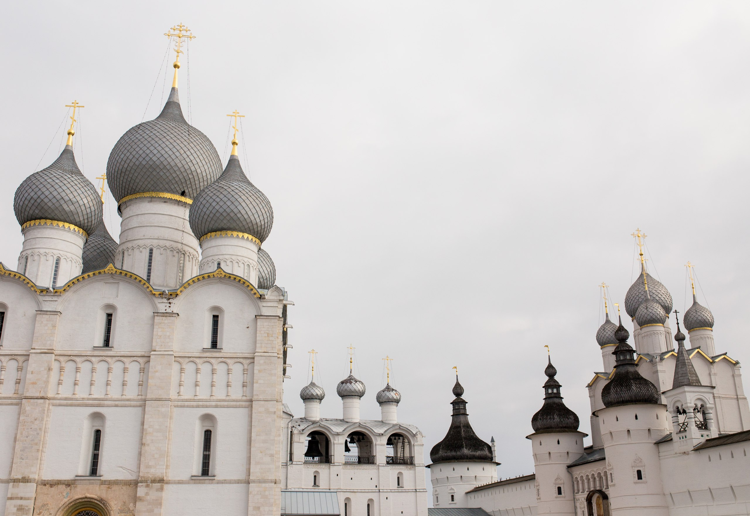 Главная достопримечательность Ростова — кремль Главная достопримечательность Ростова — кремль