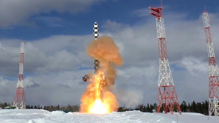 Эксперт: 10 производимых в Красноярске ракет «Сармат» уничтожат все население США