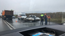 ВАЗ-2107 сошелся в жестком ДТП с грузовиком дорожных рабочих под Новосибирском
