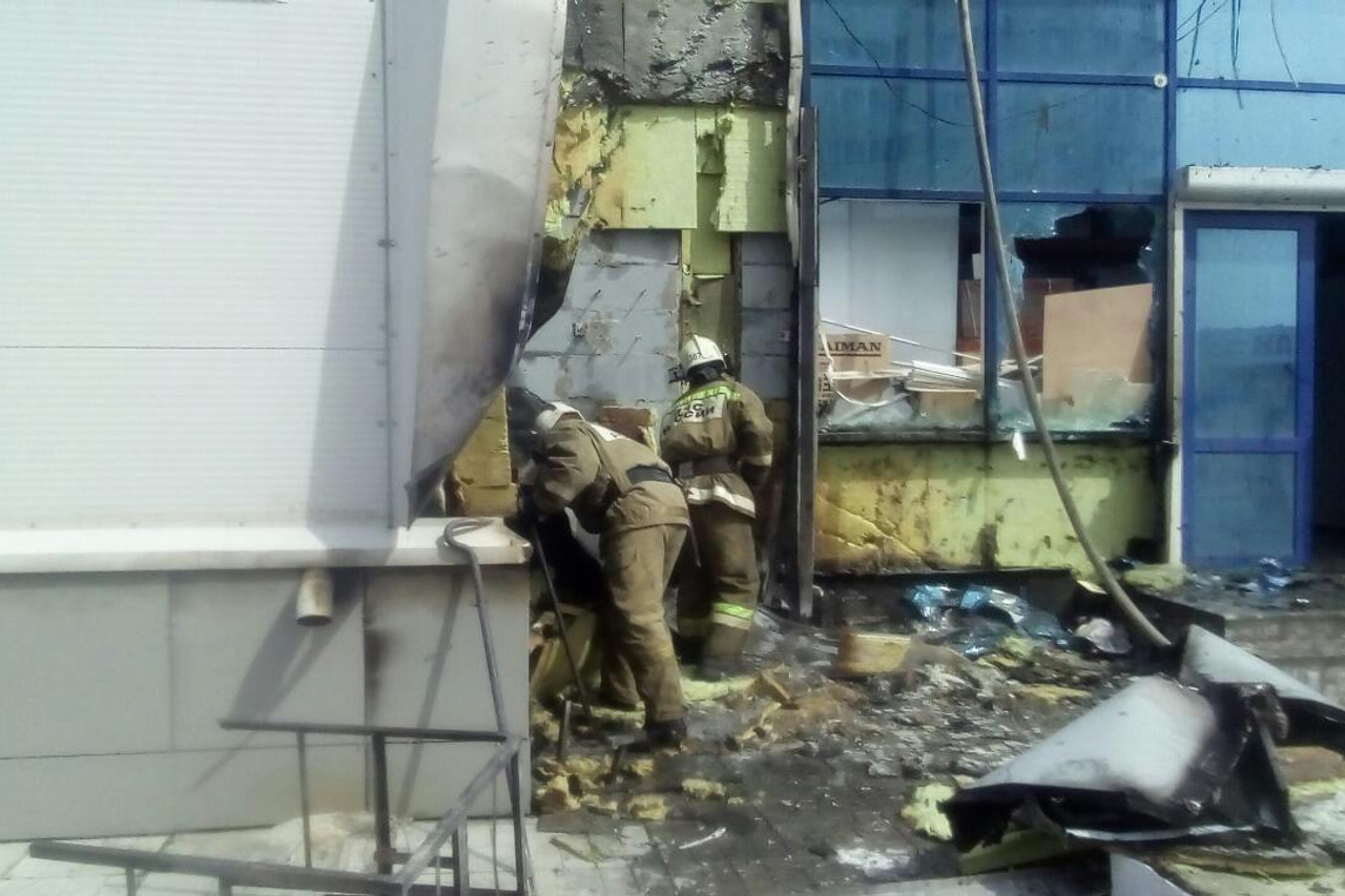 Центральный рынок каменск-уральский 5 бутик. Рынок центральный южный каменск уральский. Добролюбовский рынок каменск-уральский. Центральный рынок каменск уральский. Блошиный рынок каменск шахтинский.