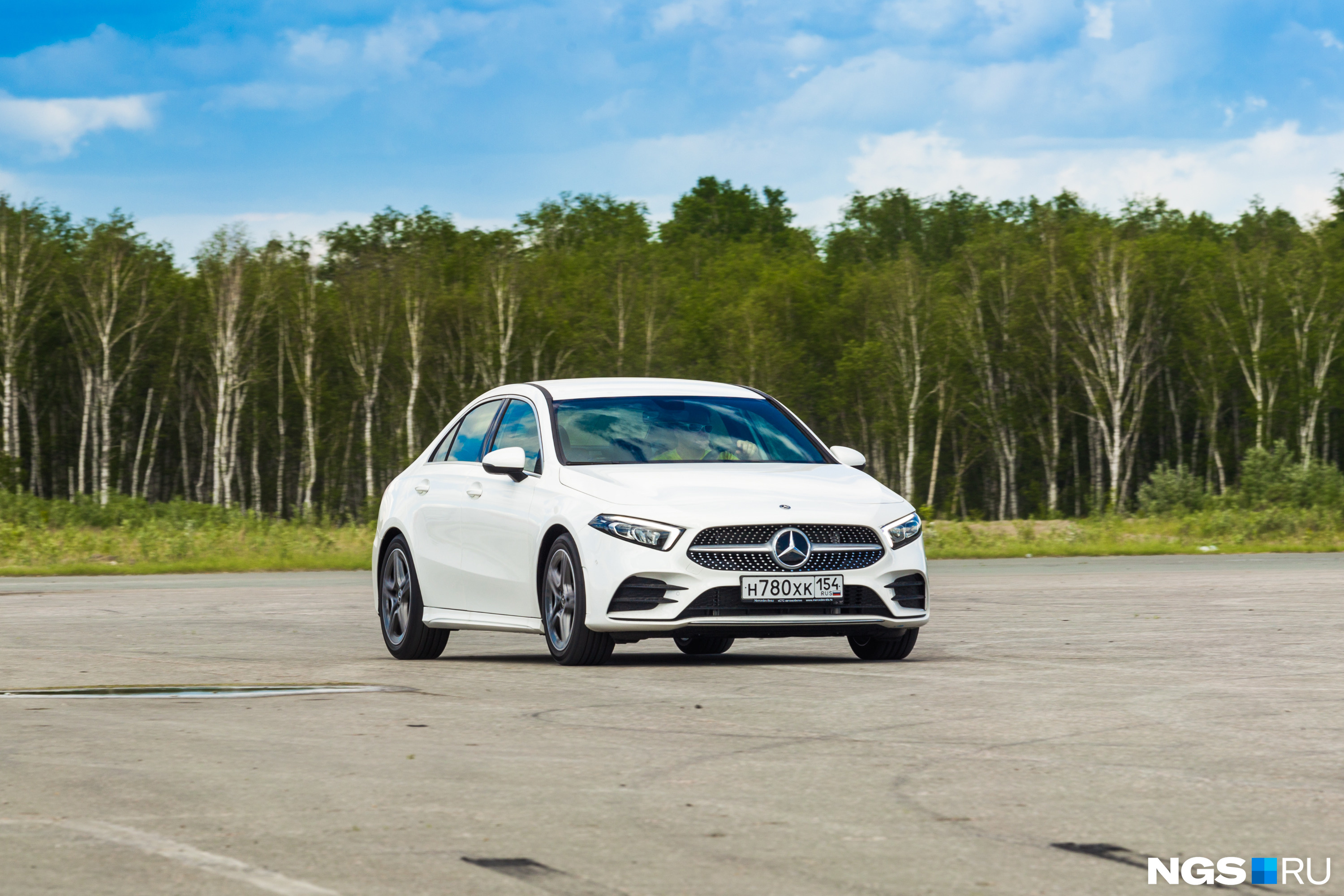 Mercedes cla тест. мерседес бенц cla каршеринг. Mercedes cla 2108. мерседес 530. мерседес е350d.