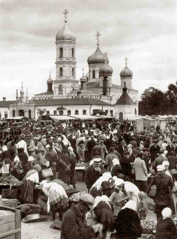 Ильинская церковь и рынок 1920 года Ильинская церковь и рынок 1920 года