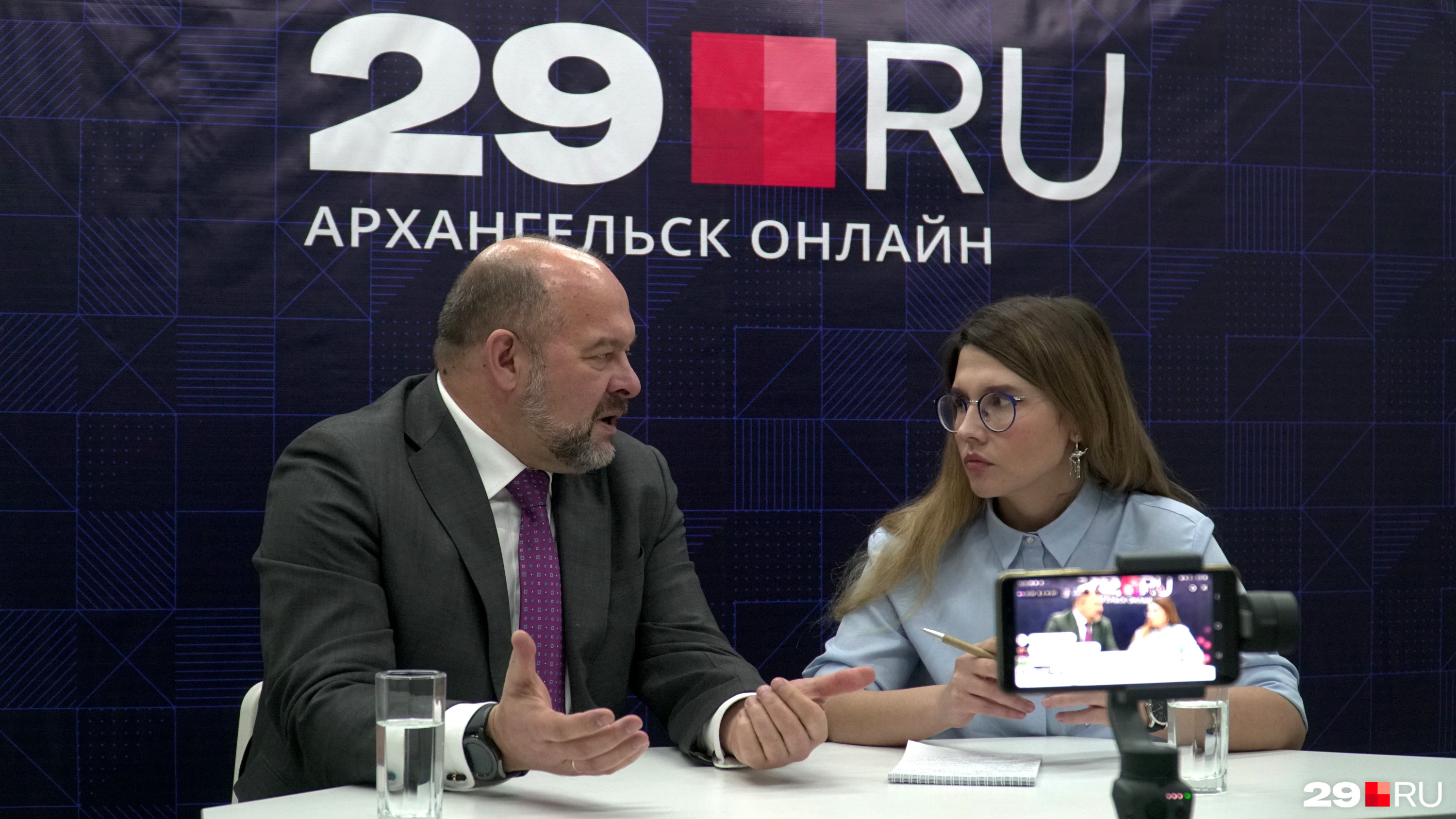 Дорогой ремонт, если мы правильно поняли мысль губернатора, затеяли в том числе, ради безопасности детской поликлиники... 