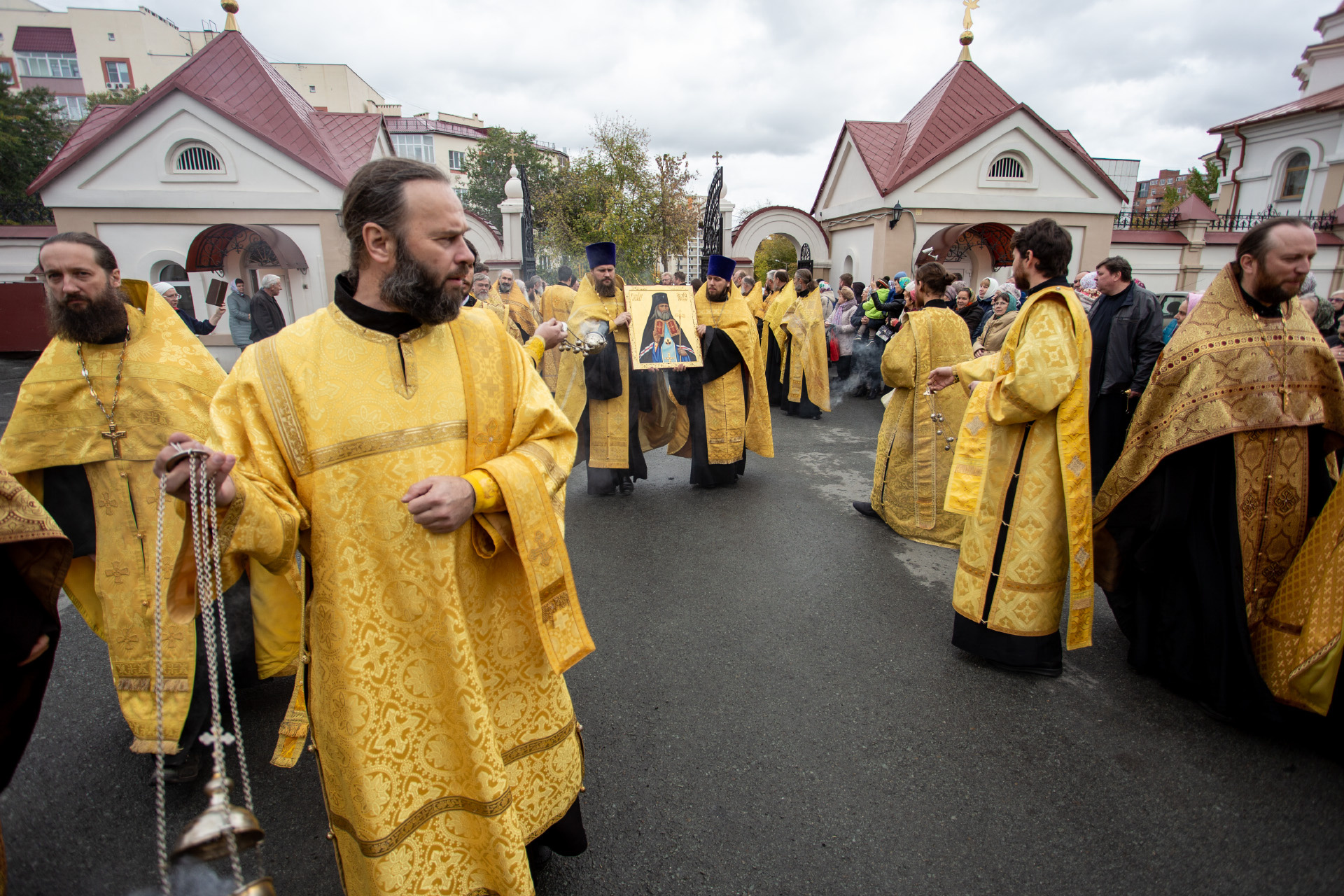 Его встретили в Свято-Симеоновском кафедральном соборе под праздничный трезвон колоколов