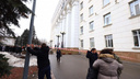 Эвакуировали мэрию, больницы и школы: в Ростове сообщения о минировании парализовали работу в городе