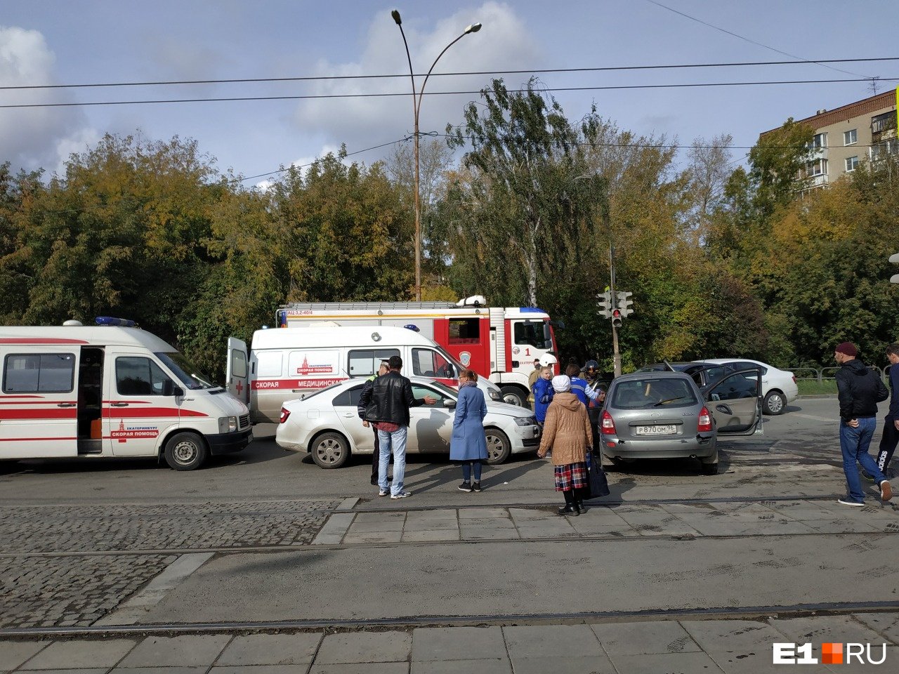 Последние новости екатеринбурга и свердловской. Авария Блюхера Уральская. Авария на Блюхера вчера.