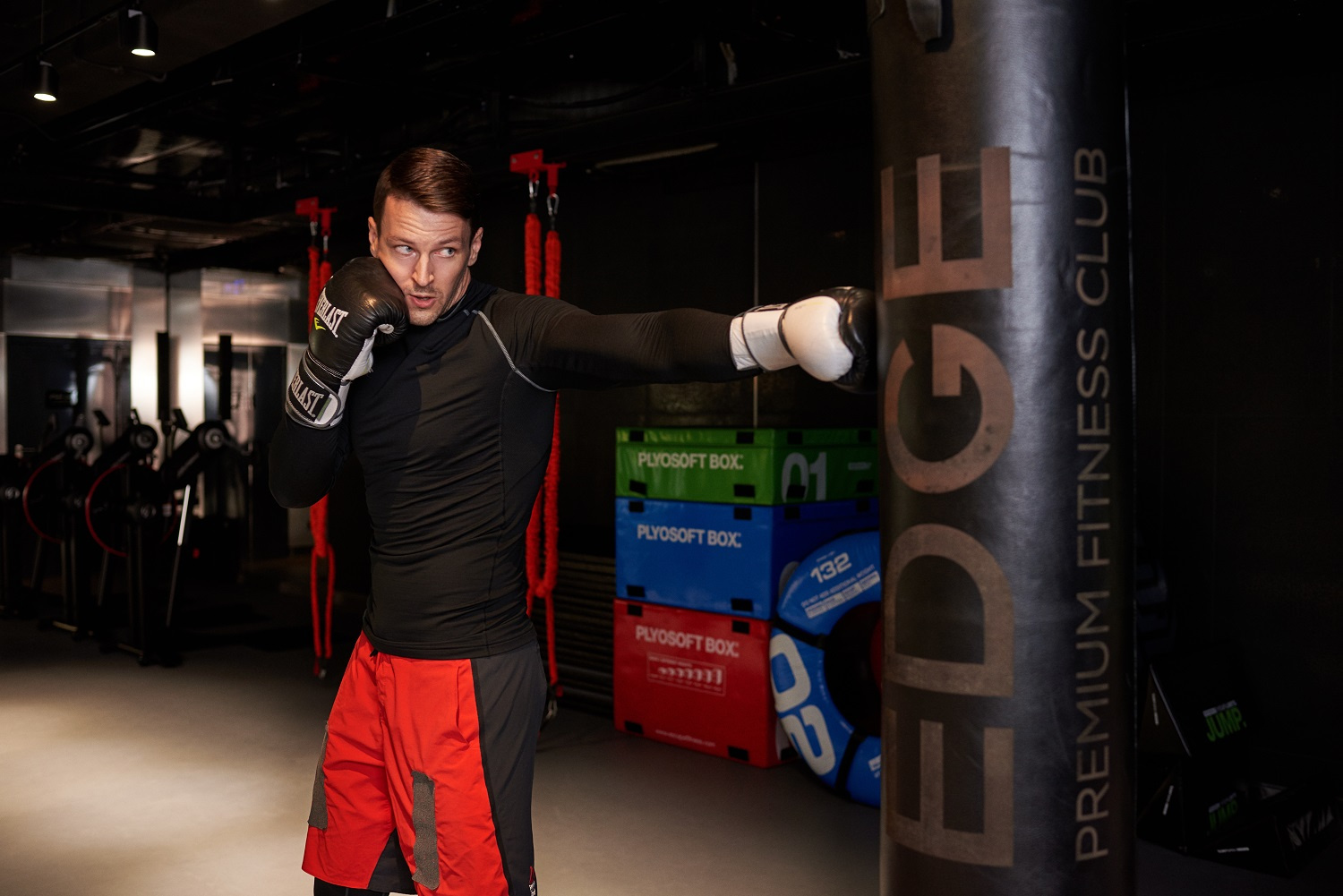 Edge новосибирск. Edge Premium Fitness тренеры. Edge Premium Fitness. Эдж клуб Новосибирск.