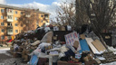 Женщина решила жить в груде мусора зимой вместо квартиры на Красрабе