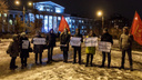 «Депутат, подкинь до дома»: волгоградцы выступили с протестом против повышения цен на проезд
