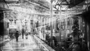 Новосибирец больше года делает случайные фото в метро: на них изображена параллельная реальность