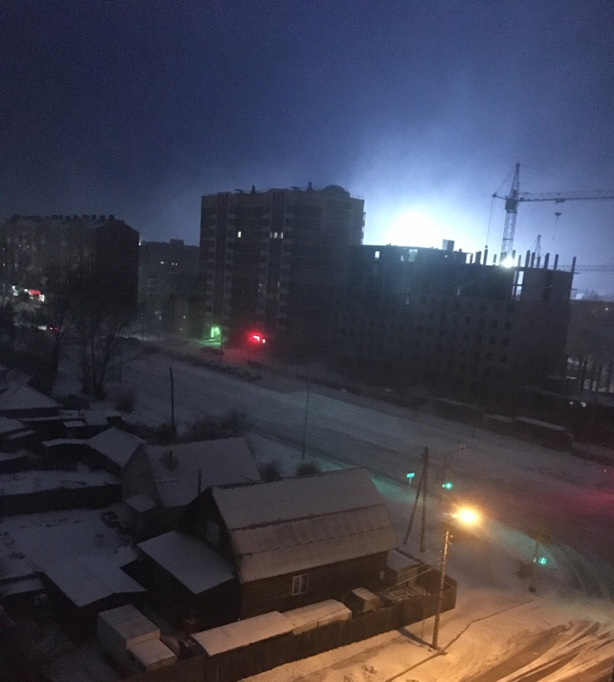 Вспышки света во время шторма в Минусинске 