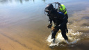 «Здесь будут купаться люди»: топ самых опасных вещей, которые нашли в реке на пляже