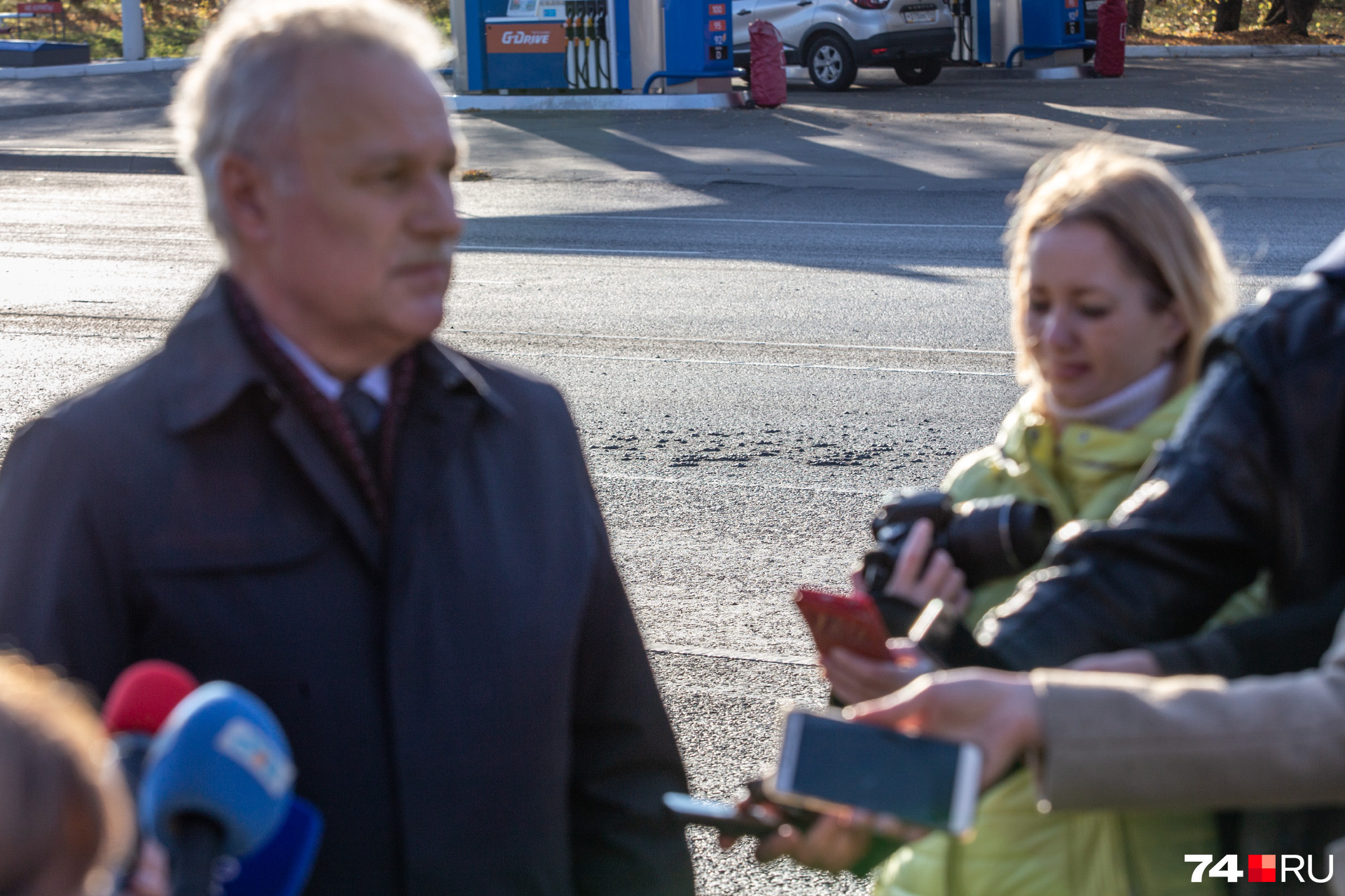 По словам Владимира Алейникова, с каждым годом на дороги тратят всё большие суммы По словам Владимира Алейникова, с каждым годом на дороги тратят всё большие суммы