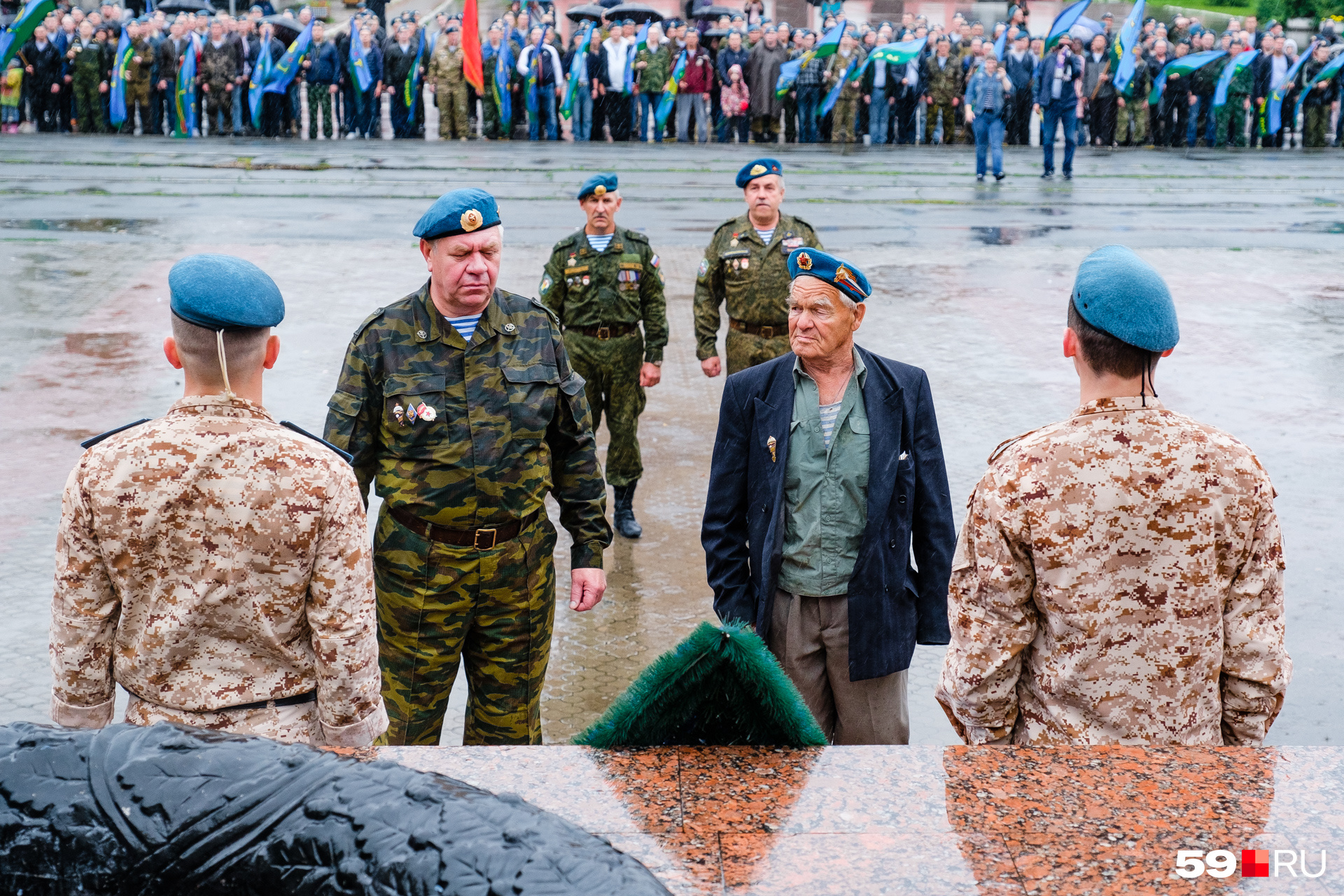 лукашенко гей парад в день вдв фото 19