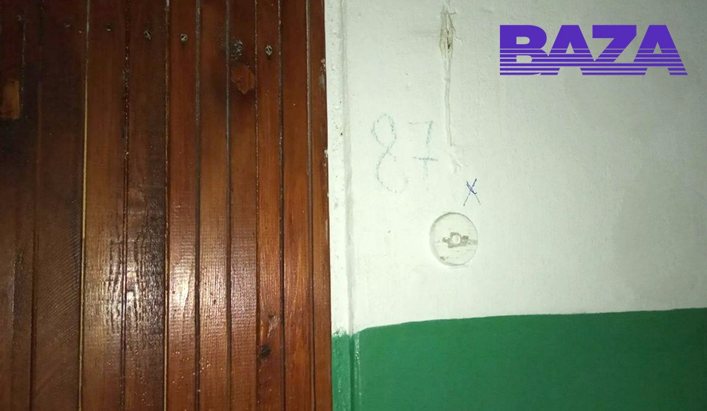 Силовики проверили все квартиры в доме № 93 на улице Ленина Силовики проверили все квартиры в доме № 93 на улице Ленина