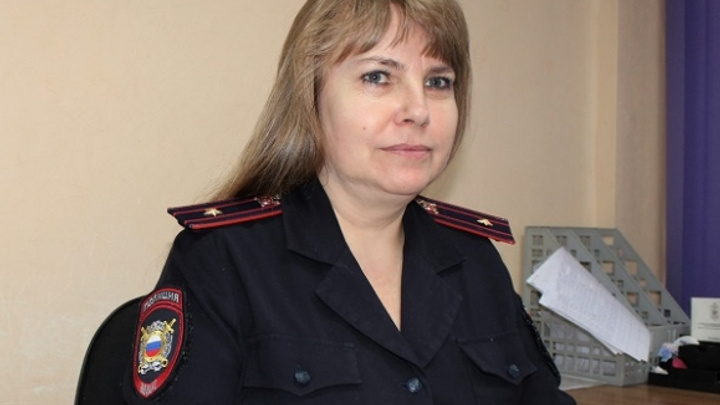 Майор полиции из Железногорска создает авторские духи и украшения