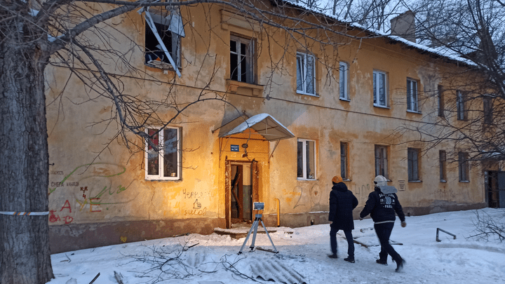 Стало известно состояние пострадавших после обрушения потолка в жилом доме в Уфе