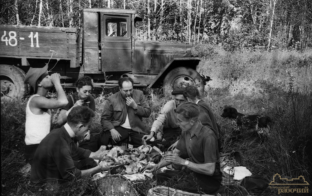 Поездка за грибами на автомашине ЗИС. 1956 год