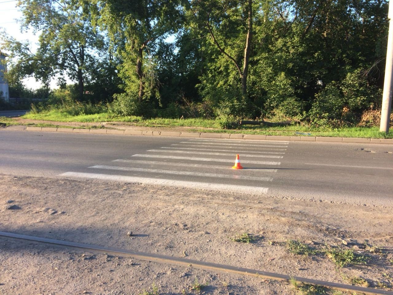 ДТП случилось на пешеходном переходе недалеко от остановки «Завод ЖБИ-1» — пострадавшая скончалась от травм через два дня