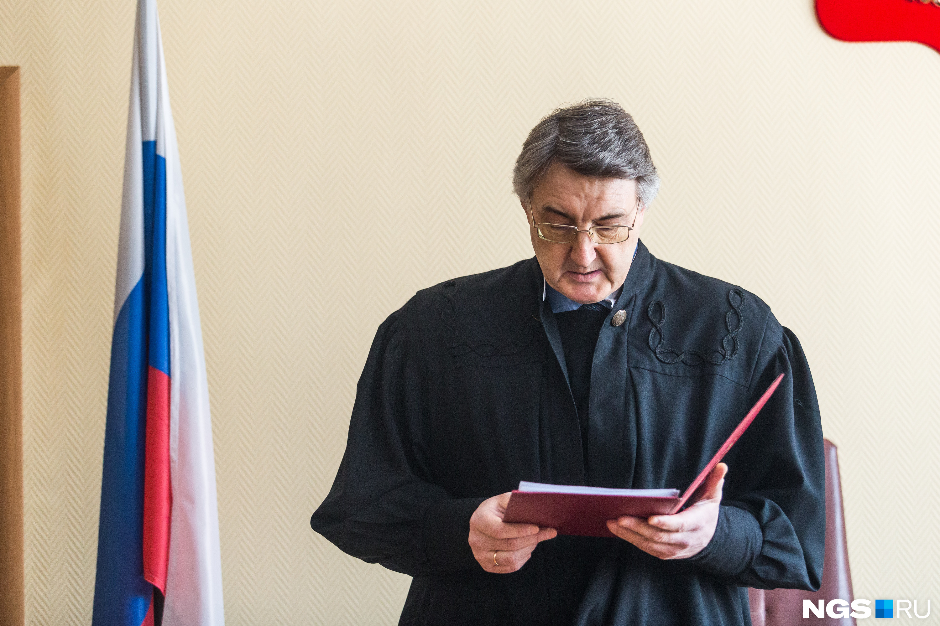 Судья Геннадий Гущин закрыл дело Владимира Жоглика Судья Геннадий Гущин закрыл дело Владимира Жоглика
