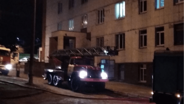В центре Нижнего Новгорода горела психбольница. Эвакуировали почти полторы сотни человек