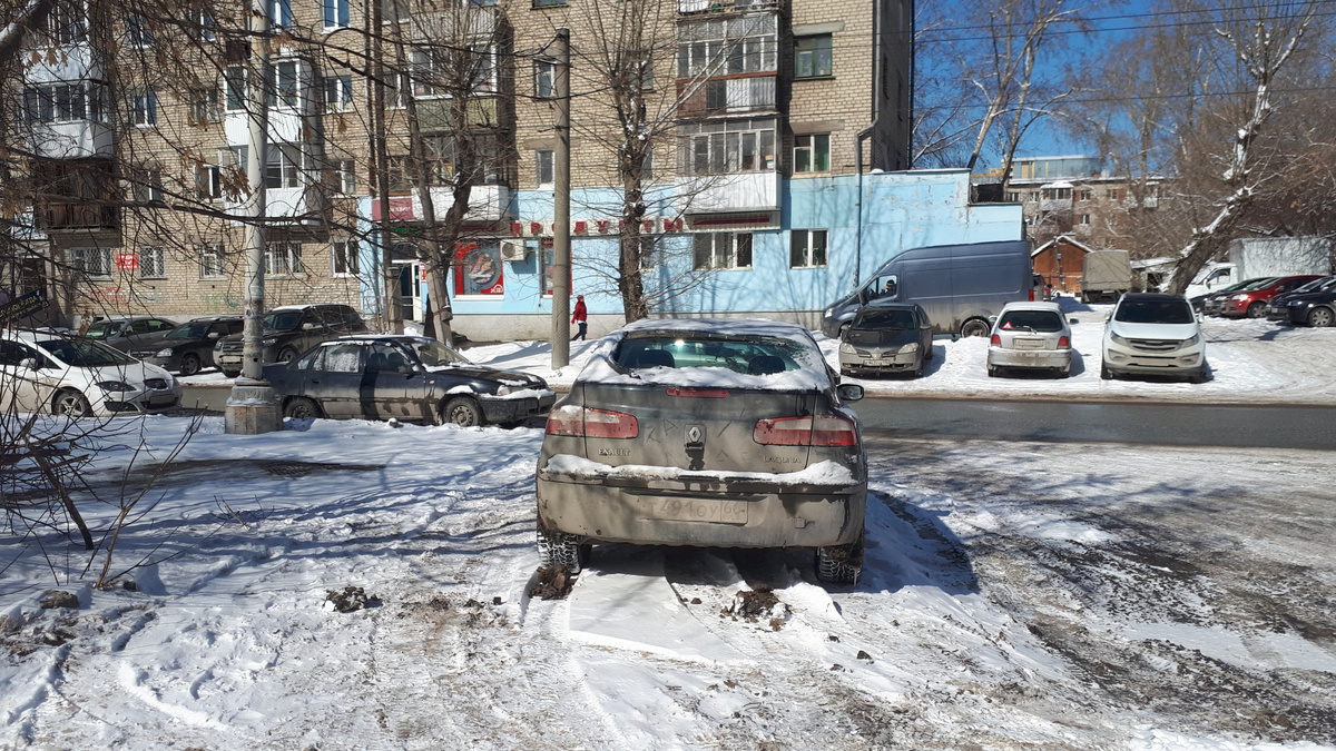 Я паркуюсь как...»: простой тест, отличающий автохама от правильного  водителя - 4 апреля 2018 - e1.ru