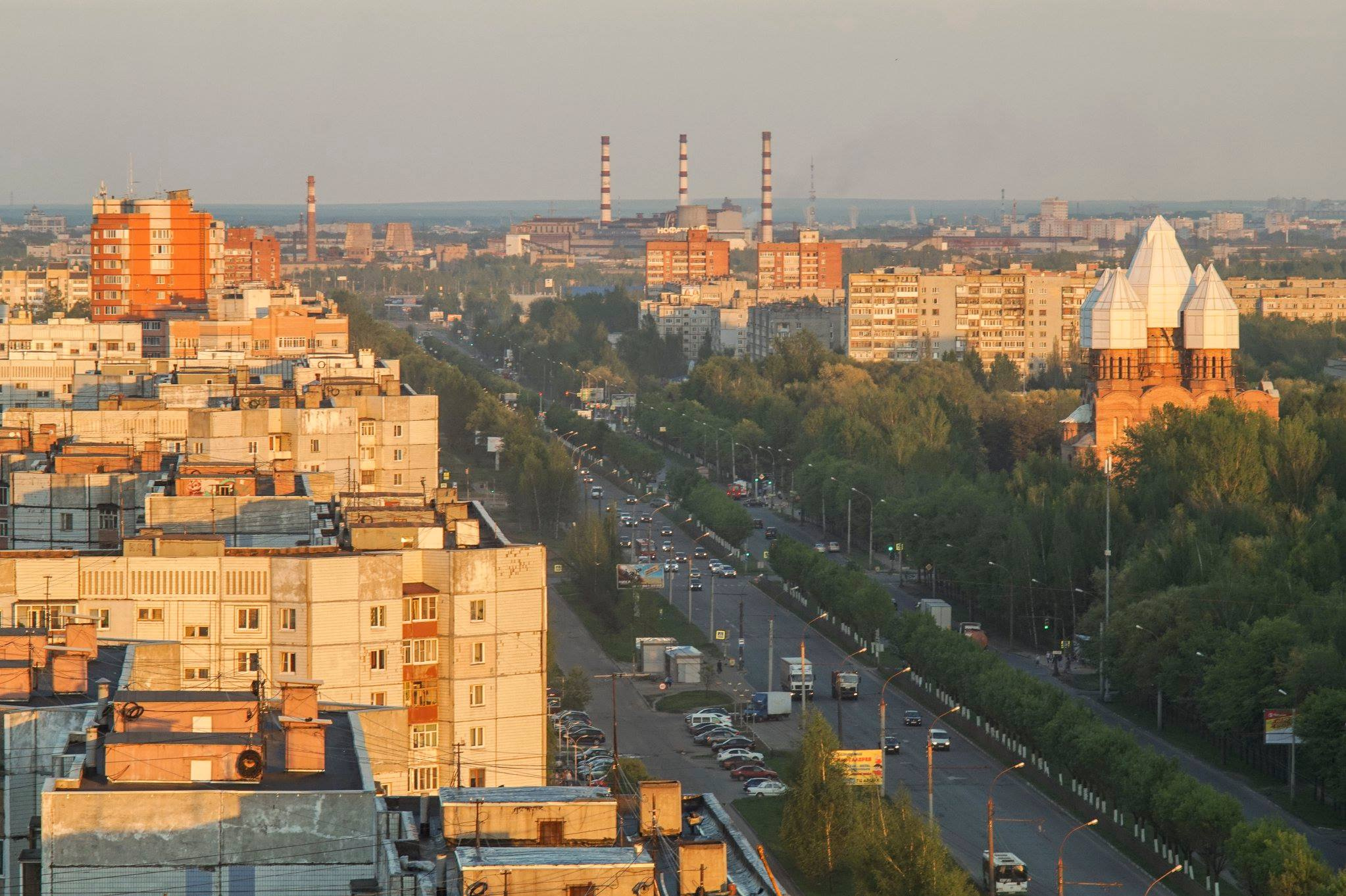 Взгляд на центральный проспект — Ленинградский