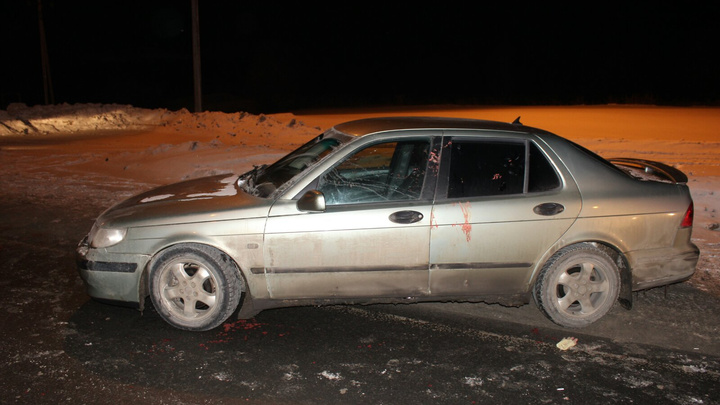 Втыкали нож в горло: в Ярославской области попутчики напали на водителя