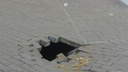 «Там дети бегают»: в Первомайском сквере провалился тротуар