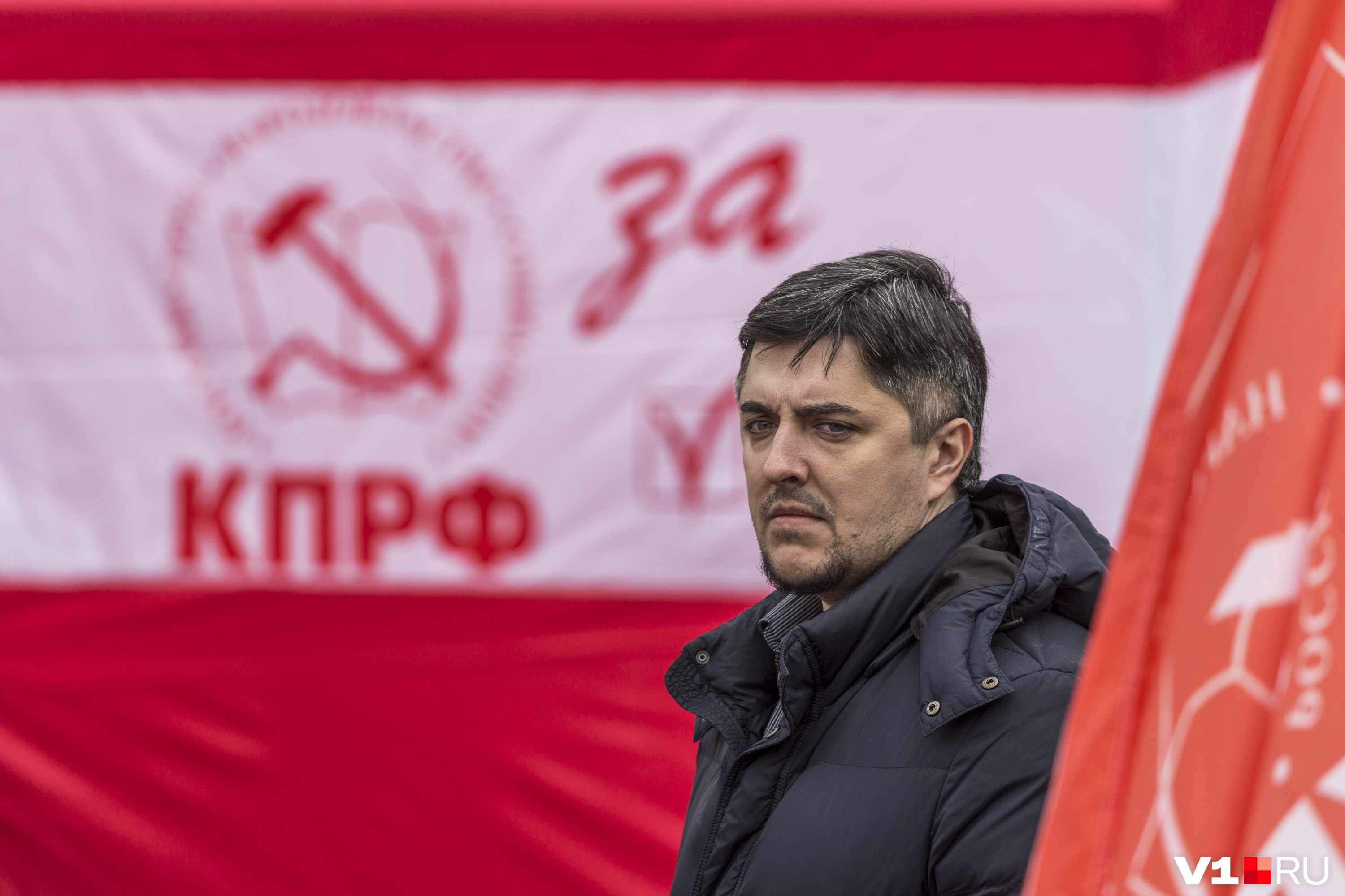 Информация о гонениях на Геннадия Зюганова сразу вызывает печаль на лицах пришедших на митинг Информация о гонениях на Геннадия Зюганова сразу вызывает печаль на лицах пришедших на митинг