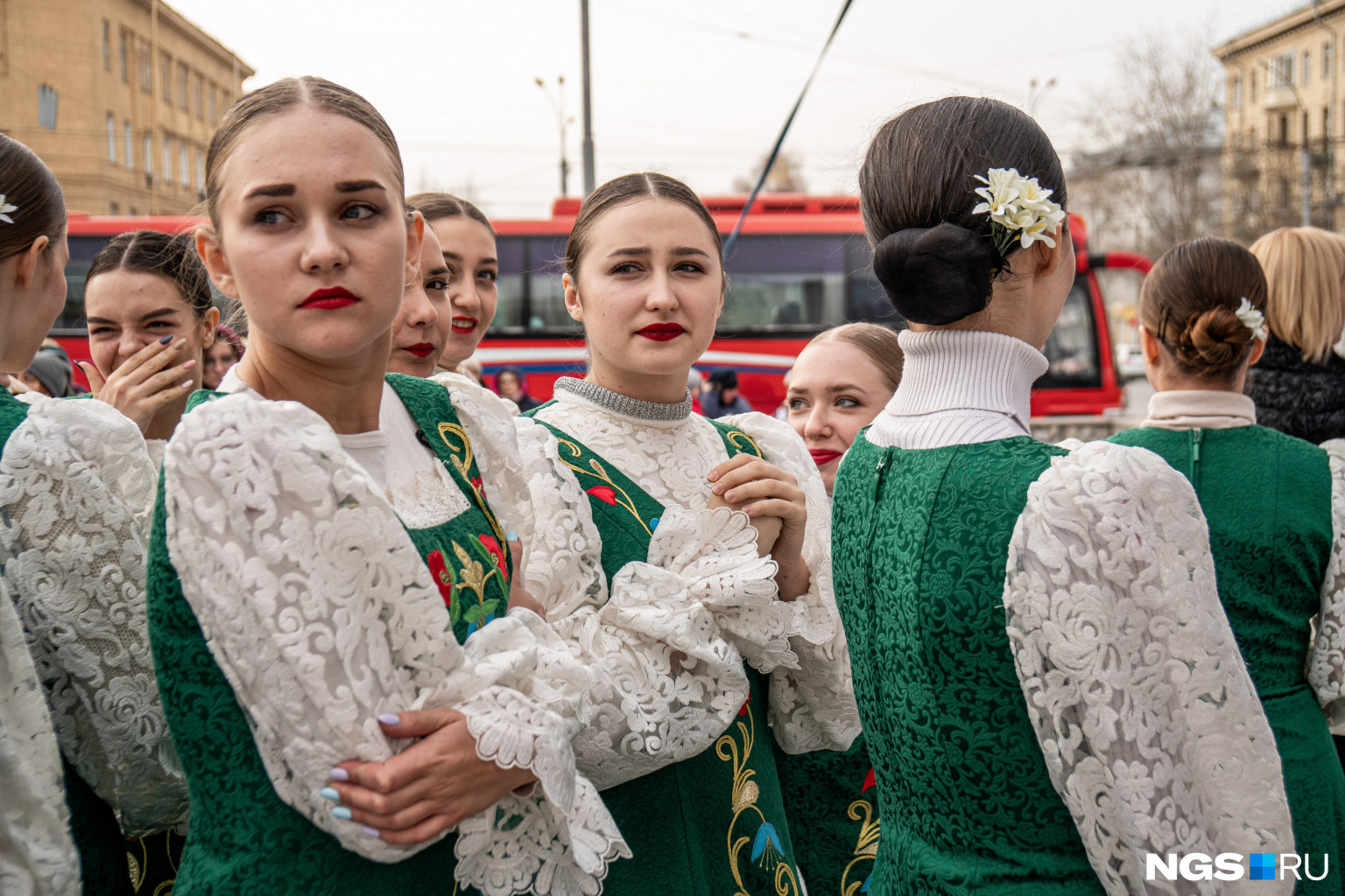 Праздник на площади Пименова продлится до 18 часов вечера Праздник на площади Пименова продлится до 18 часов вечера
