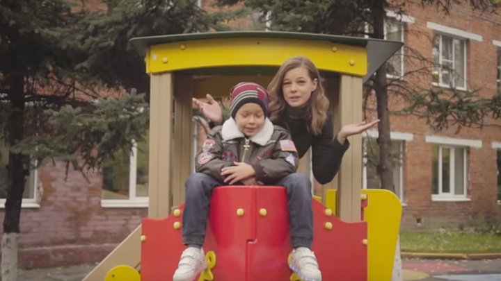 Пермская актриса Екатерина Шпица снялась в клипе Дениса Клявера ко Дню матери