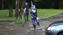 Вместо фонтанов: улицы Челябинска в День ВДВ вновь затопило