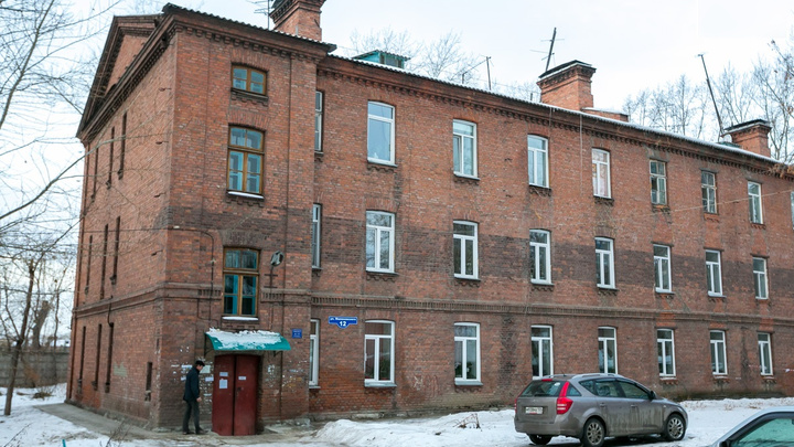 Жители отвоевали 100-летний дом на Малиновского: аварийным его хотела признать одна из собственников