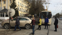 Брошенный возле рельсов «Лексус» заблокировал проезд трамваю № 13