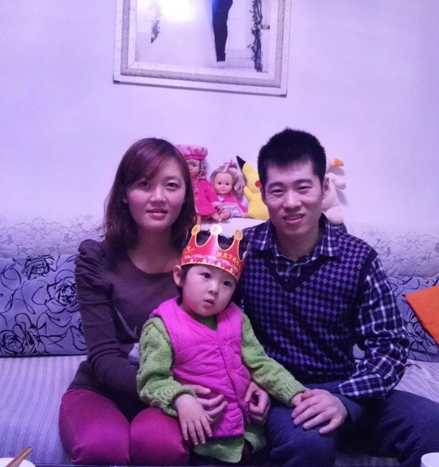 В Китае у Чжоу осталась семья