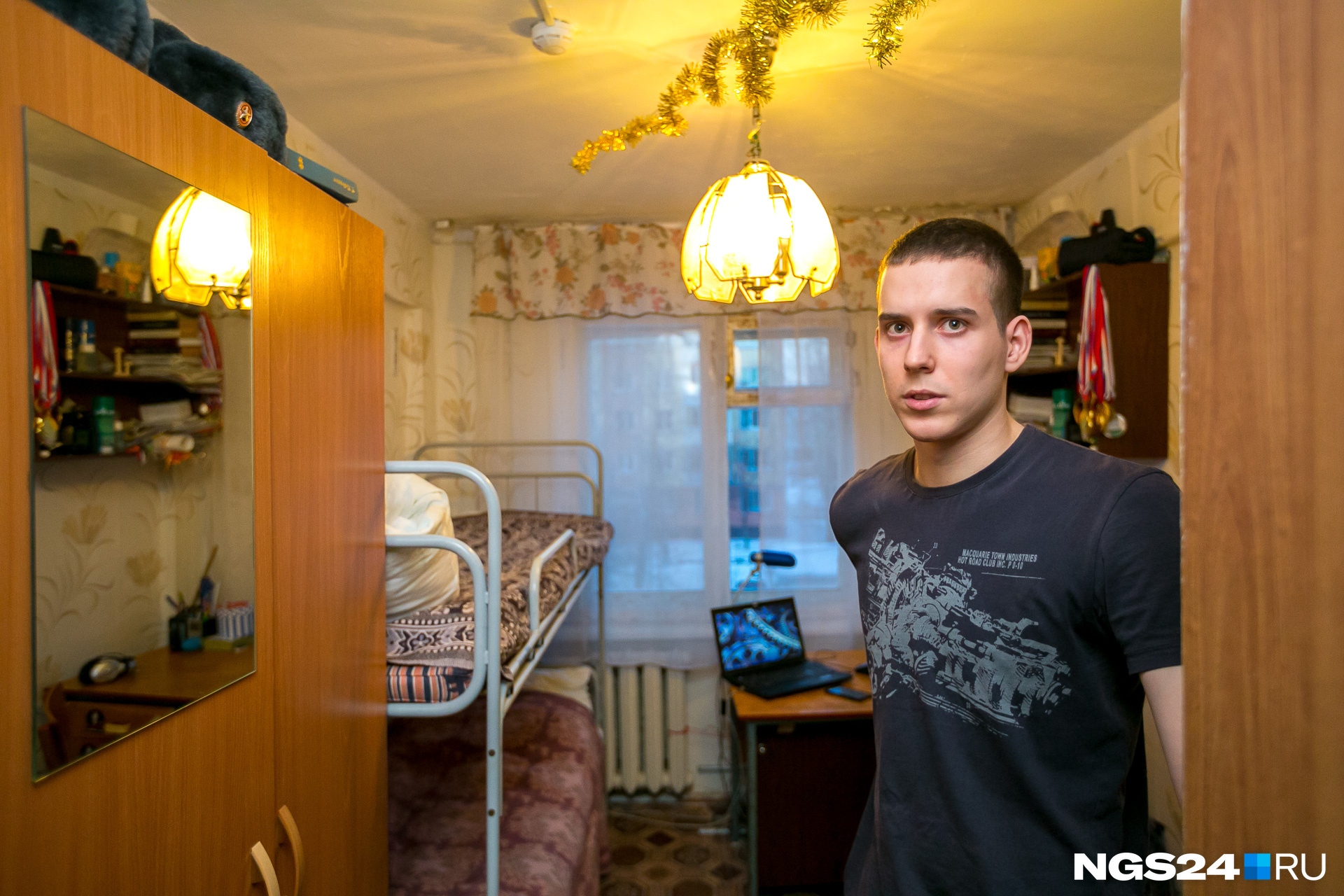 Дмитрий учится на «управлении летательными аппаратами» и хочет стать военным Дмитрий учится на «управлении летательными аппаратами» и хочет стать военным