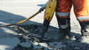 Строго по предписанию: в Челябинске возобновили ямочный ремонт дорог