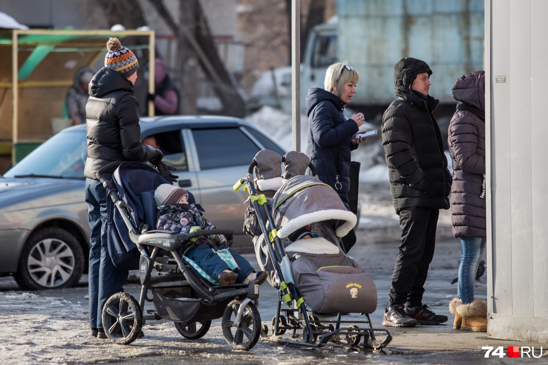 Жители соседних домов — здесь тоже частые клиенты Жители соседних домов — здесь тоже частые клиенты